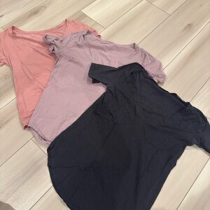 Lululemon love tees size 4